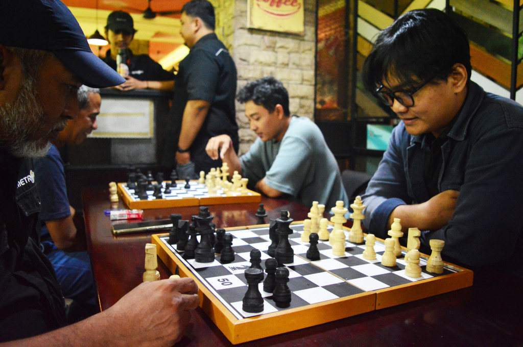 Beragam permainan digelar dalam perlombaan tersebut, seperti domino, catur, tenis meja, hingga gim digital playstation. Perlombaan diikuti oleh karyawan Media Group.