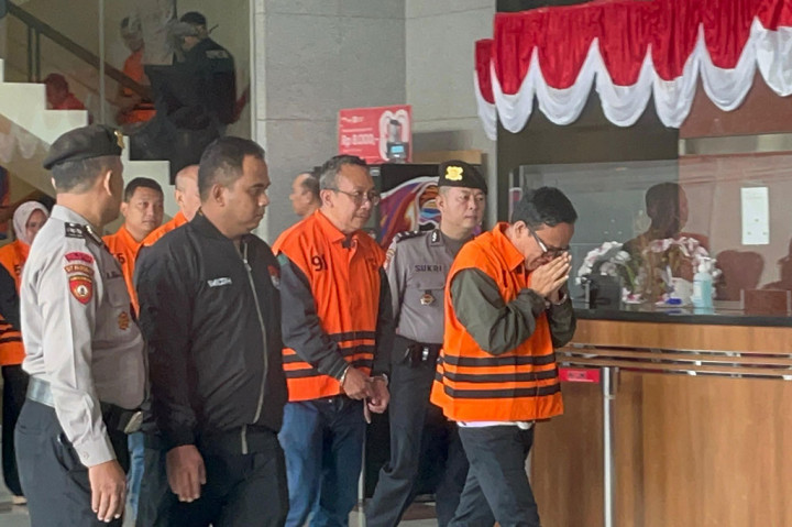 Termasuk Noel, 11 orang yang ditetapkan sebagai tersangka. Mereka semua terlibat kasus dugaan pemerasan pengurusan sertifikasi K3.