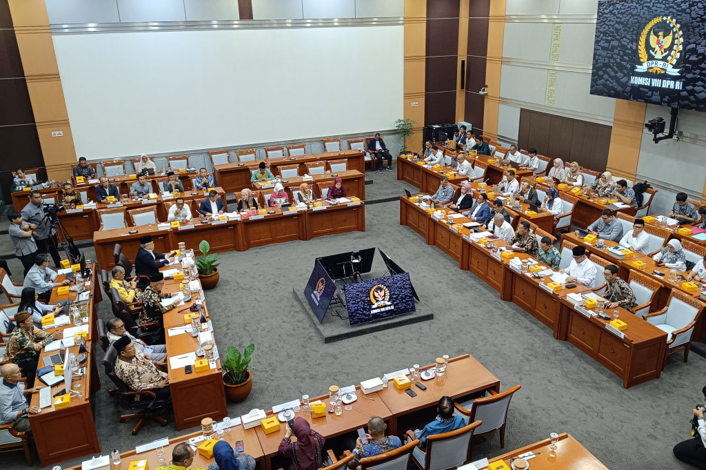 Adapun substansi perubahan UU tersebut di antaranya soal pembentukan Kementerian Haji dan Umrah, dengan mengganti frasa 