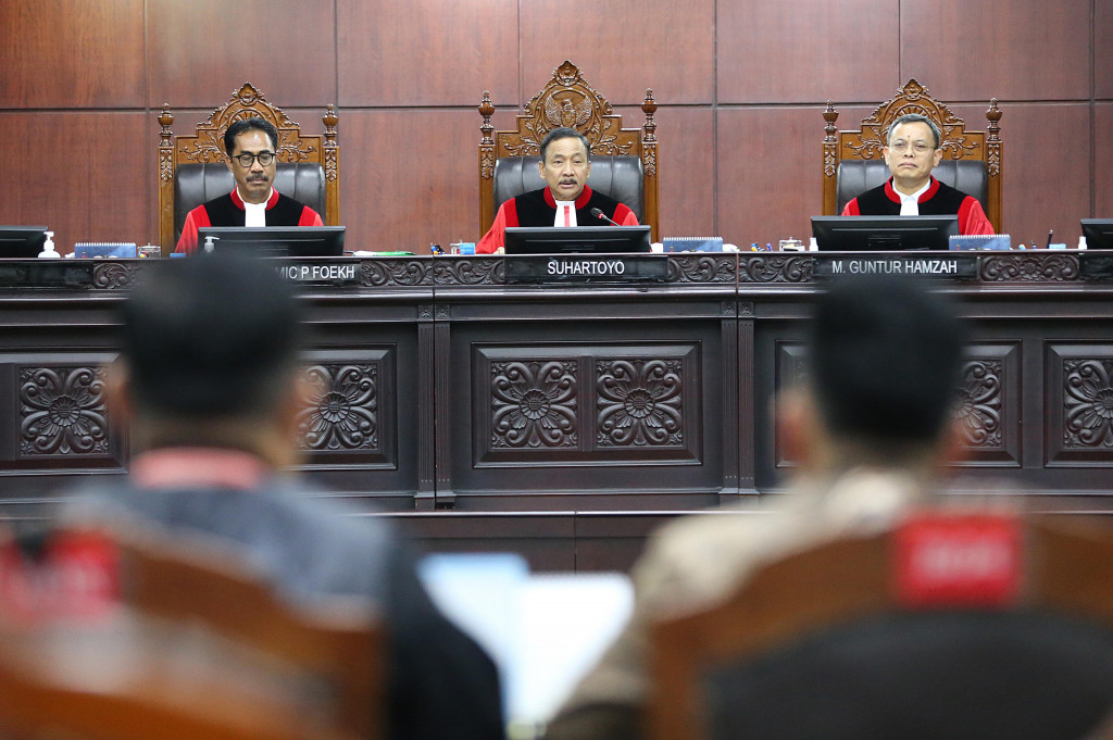 Ikatan Wartawan Hukum (Iwakum) mengajukan permohonan judicial review ke MK, terhadap Pasal 8 dan Penjelasan Pasal 8 UU Nomor 40 Tahun 199 tentang Pers
