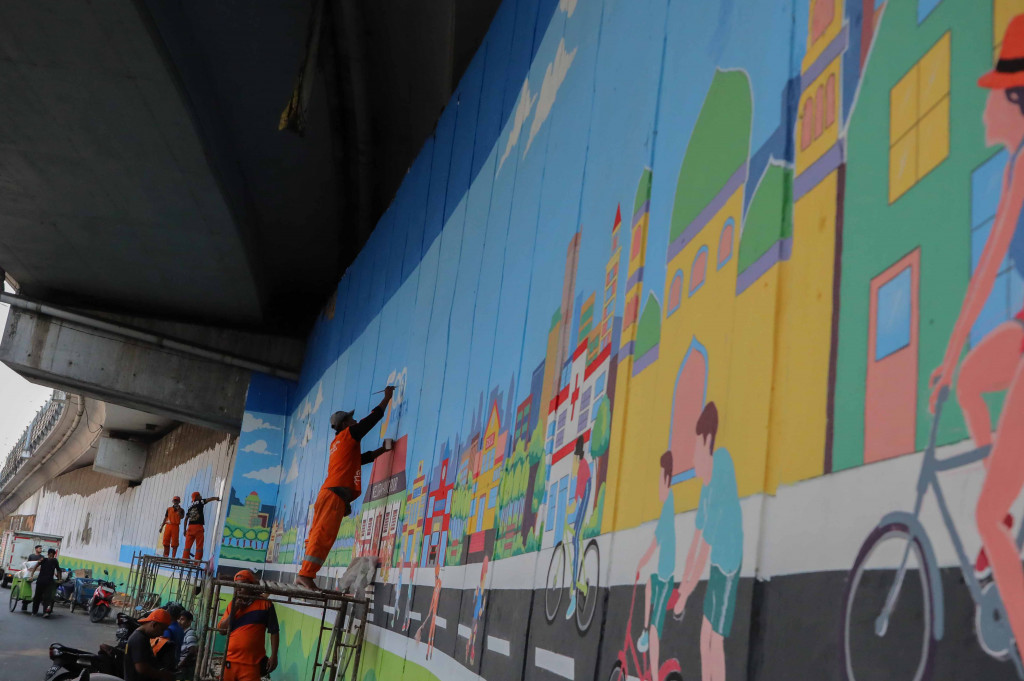 Aksi melukis mural ini merupakan bagian dari upaya mempercantik fasilitas umum serta menciptakan lingkungan kota yang lebih hidup dan menarik.