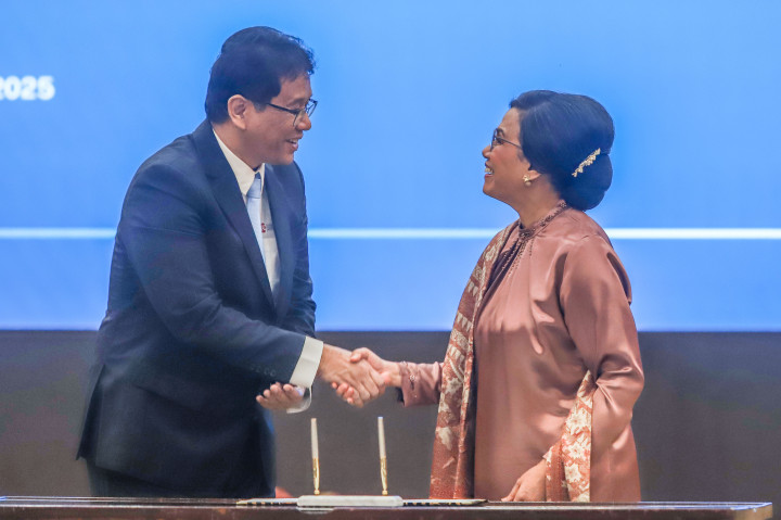 Dalam kesempatan itu, ia menyampaikan permohonan maaf kepada masyarakat atas kekurangannya selama menjadi Menteri Keuangan.