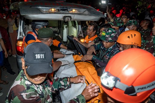 Badan Nasional Penanggulangan Bencana (BNPB) menyatakan total korban meninggal akibat banjir di Bali bertambah dari 14 menjadi 16 orang, dan semua sudah dievakuasi tim petugas gabungan. Sementara satu korban belum ditemukan.