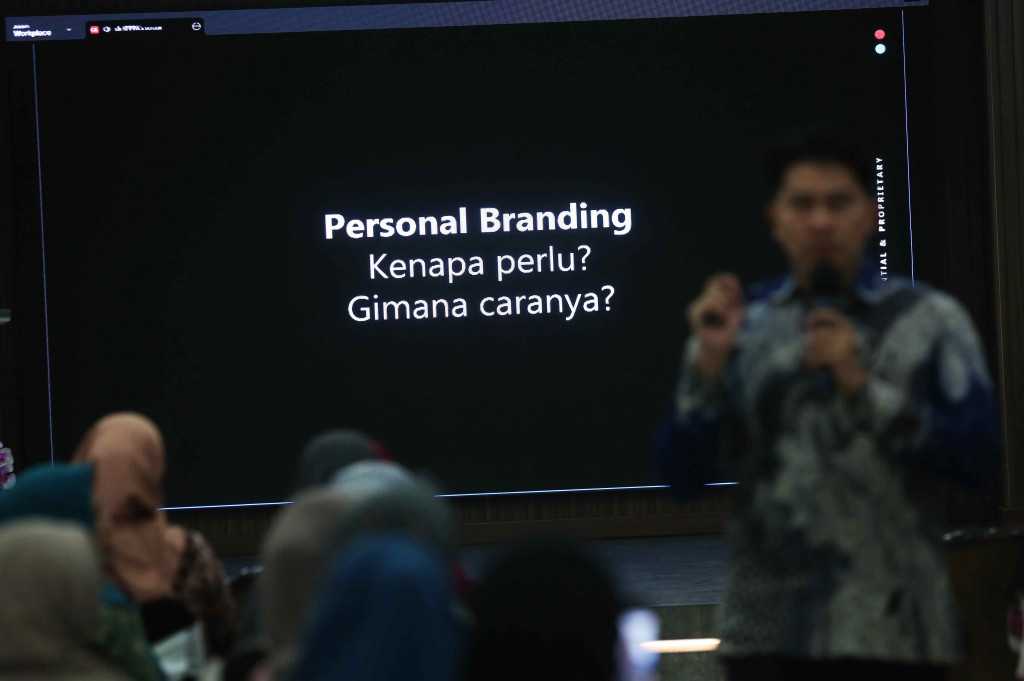 Ia mengutip data Badan Pusat Statistik tahun 2024 yang menunjukkan bahwa sekitar 64,5 persen dari total 30,18 juta UMKM yang terdaftar dikelola oleh perempuan.