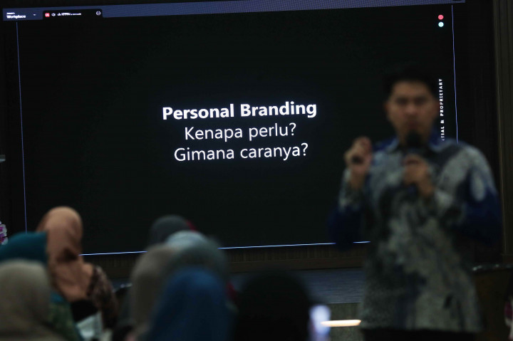 Ia mengutip data Badan Pusat Statistik tahun 2024 yang menunjukkan bahwa sekitar 64,5 persen dari total 30,18 juta UMKM yang terdaftar dikelola oleh perempuan.