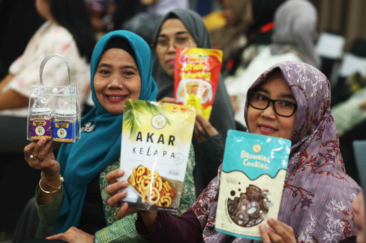 Asisten Deputi Pengarusutamaan Gender Bidang Pembangunan Manusia, Kebudayaan, Pemberdayaan Masyarakat, serta Pemerintah Daerah Wilayah III KPPPA Dewa Ayu Laksmiadi Janapriati dalam konferensi pers di Jakarta, Selasa, 16 September 2025, menyoroti peran besar perempuan dalam pengembangan usaha mikro, kecil, dan menengah (UMKM).