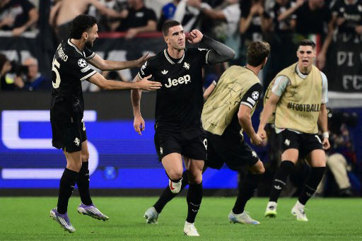 Drama delapan gol terjadi dalam pertandingan Juventus melawan Borussia Dortmund yang berakhir 4-4 pada laga fase liga Liga Champions di Stadion Juventus, Turin, Rabu, 17 September 2025 dini hari WIB.