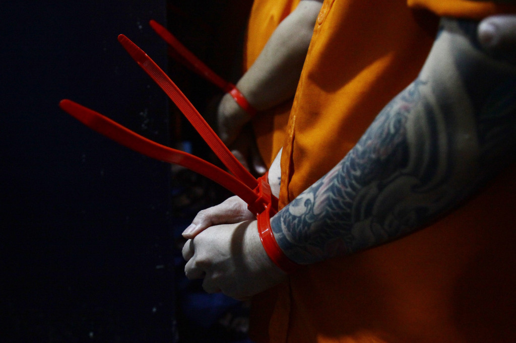 Dari hasil penyidikan polisi terungkap alasan dibalik penculikan dan pembunuhan itu lantaran ingin memindahkan uang dari rekening dormant ke rekening penampungan. 