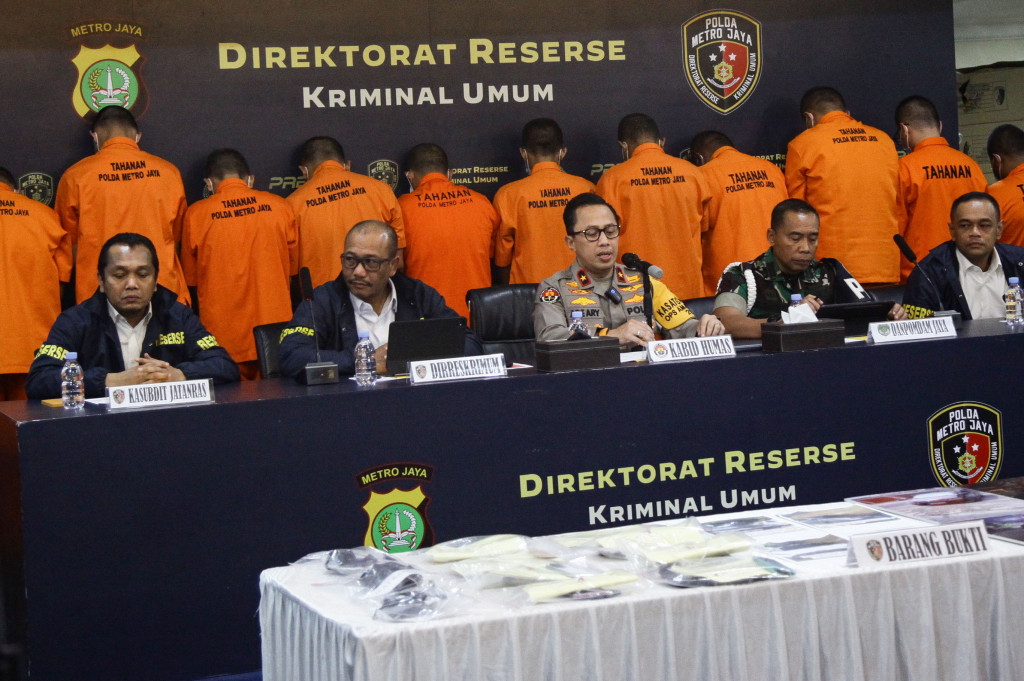 Polda Metro Jaya ungkap kasus penculikan dan pembunuhan terhadap kepala cabang bank pemerintah, Jakarta, Selasa, 16 September 2025. 