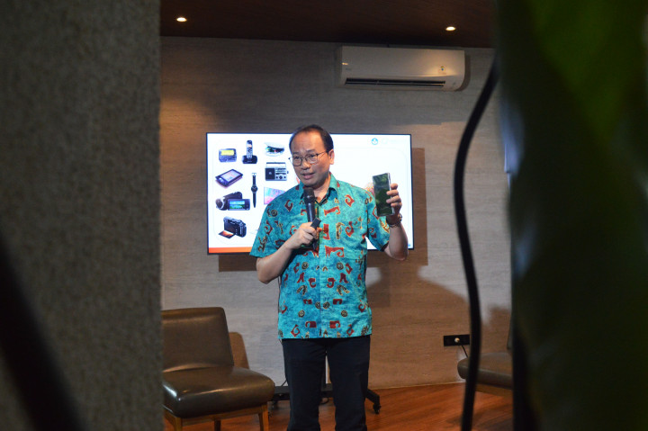 Direktur Diseminasi dan Pemanfaatan Sains Teknologi (Minat Saintek), Kementerian Pendidikan Tinggi, Sains, dan Teknologi (Kemdiktisaintek) Yudi Darma mengajak seluruh masyarakat di Indonesia untuk membumikan sains, hingga pada level obrolan di warung kopi.