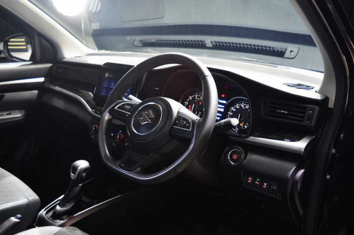 Peluncuran dilakukan langsung oleh President Director Suzuki Indonesia, Minoru Amano, menyatakan kebanggaannya akan mobil terbaru mereka ini.