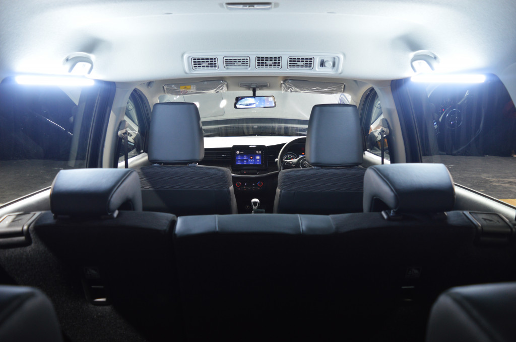 Ia mengatakan bahwa ini sebagai simbol inovasi karya anak bangsa sekaligus menegaskan kesiapan jaringan penjualan untuk melayani konsumen yang menginginkan varian tertinggi dari SUV andalan mereka.