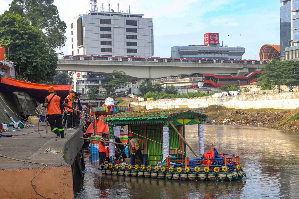 Dengan menampilkan parade sebanyak 43 perahu, acara ini akan diselenggarakan pada Hari Minggu, 28 September 2025