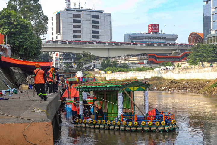 Dengan menampilkan parade sebanyak 43 perahu, acara ini akan diselenggarakan pada Hari Minggu, 28 September 2025