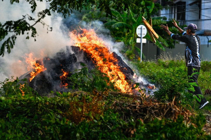 Direktorat Reserse Narkoba Polda Aceh memusnahkan narkoba jenis sabu dengan berat mencapai 80,5 kilogram hasil penindakan pada akhir September 2025.
