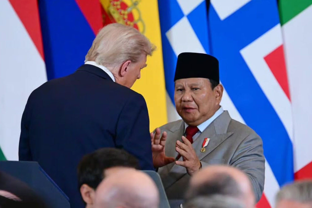 Di ruangan tersebut, Presiden Prabowo bertemu dengan sejumlah pemimpin dunia yang hadir dalam KTT Perdamaian Sharm El-Sheikh. Kepala Negara juga tampak berinteraksi dengan beberapa pemimpin dunia dalam suasana hangat dan penuh semangat perdamaian.