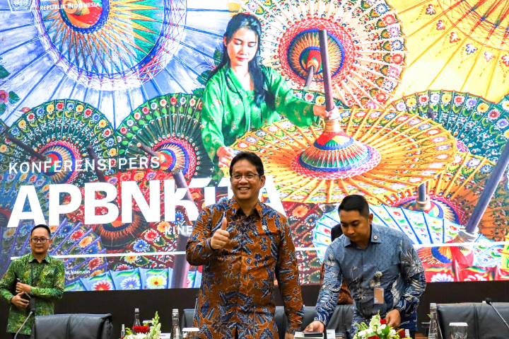 Purbaya mengatakan tren realisasi itu menunjukkan APBN tetap adaptif dan kredibel, yang mampu menjaga keseimbangan antara dukungan terhadap pemulihan ekonomi dan kesinambungan fiskal dalam jangka menengah.