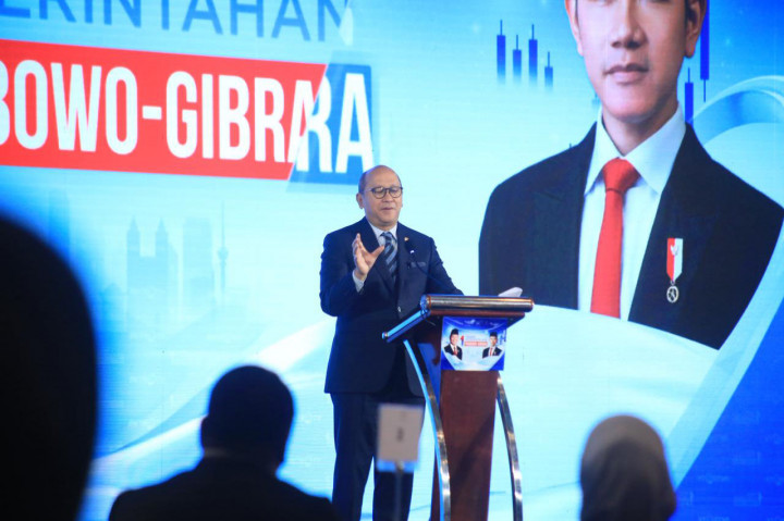 Untuk mencapai target itu, Rosan mengatakan, pemerintah perlu meningkatkan iklim investasi agar lebih baik. Salah satunya mempercepat perizinan investasi, yang kini diatur dalam PP Nomor 28 Tahun 2025 tentang Penyelenggaraan Perizinan Berusaha Berbasis Risiko.