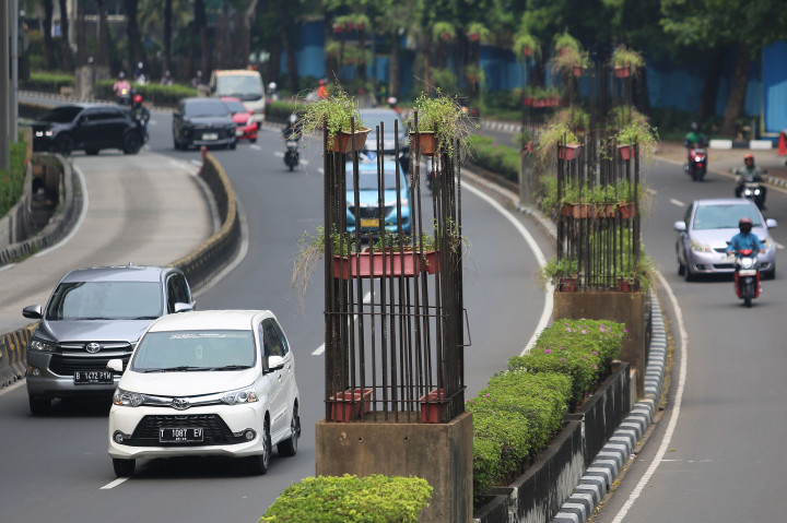  Gubernur DKI Jakarta Pramono Anung Wibowo mengaku 'gatal' untuk segera merapikan tiang monorel yang mangkrak di Jalan HR Rasuna Said, Jakarta Selatan hingga Jalan Asia Afrika.