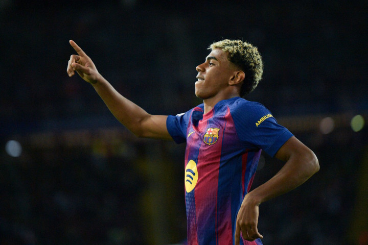 Tiga gol Barca lainnya dibuat oleh Lamine Yamal dan Marcus Rashford, demikian catatan UEFA.
