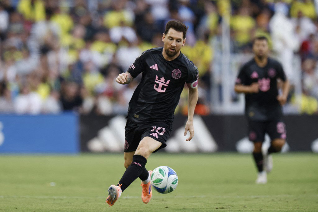 Megabintang Lionel Messi resmi memperpanjang kontrak dengan klub Liga Amerika Serikat Inter Miami hingga akhir musim 2028 mendatang.
