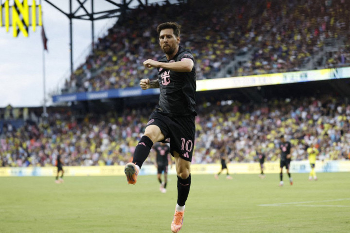 Kapten tim nasional Argentina tersebut mengaku senang dengan projek masa depan yang coba dikembangkan oleh Inter Miami dan memutuskan untuk menyetujui perpanjangan kontrak selama tiga tahun.