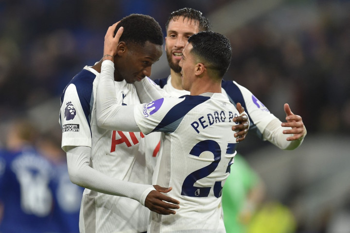 Tottenham dapat menambah keunggulan mereka menjadi 3-0 pada menit 89 setelah umpan sundulan dari Richarlison dapat disambut oleh Pape Matar Sarr yang menciptakan gol.