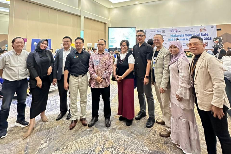 Dalam momentum ini, Tourism Malaysia bekerja sama dengan Konsorsium Travel4All meluncurkan rangkaian “MYES 2025 Shopping Packages” yang ditujukan untuk wisatawan Indonesia yang ingin menikmati pengalaman berbelanja, kuliner, dan liburan akhir tahun di destinasi-destinasi favorit Malaysia seperti Kuala Lumpur, Genting Highlands, Melaka, dan Penang.