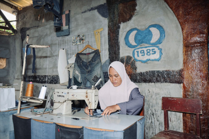 PT Permodalan Nasional Madani (PNM) membawa semangat Environmental, Social, and Governance (ESG), untuk melayani masyarakat. Terutama, dengan penerapan tiga pilar keberlanjutan, yakni sosial, ekonomi, dan lingkungan.