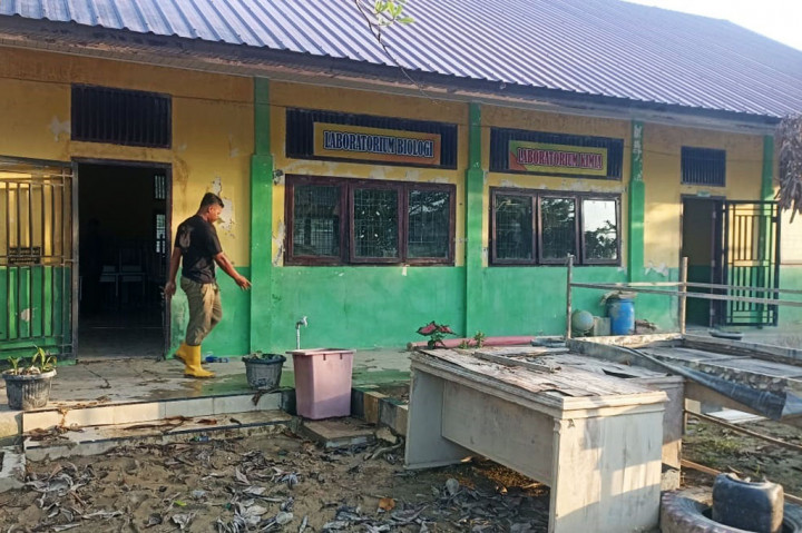 Ia mengakui, jika saat ini kondisi sekolah belum pulih seperti sedia kala. Sehingga pembelajaran pun mungkin belum akan maksimal.