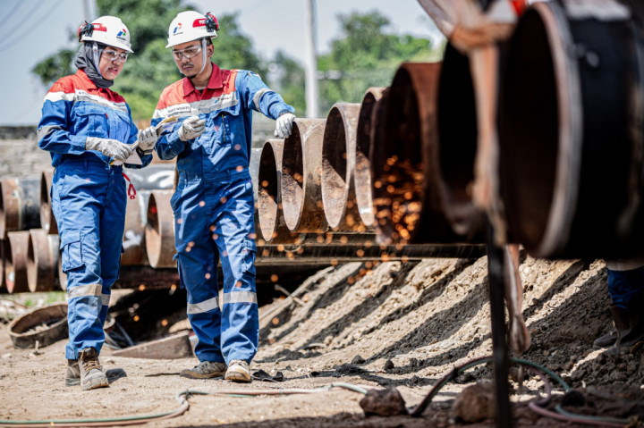 Implementasi bulan keselamatan dan kesehatan kerja (K3) pada 12 Januari 2026-12 Februari 2-26, dinilai menjadi dasar penerapan standar kerja yang ketat. Khususnya, oleh badan usaha milik negara (BUMN) terkait energi nasional.