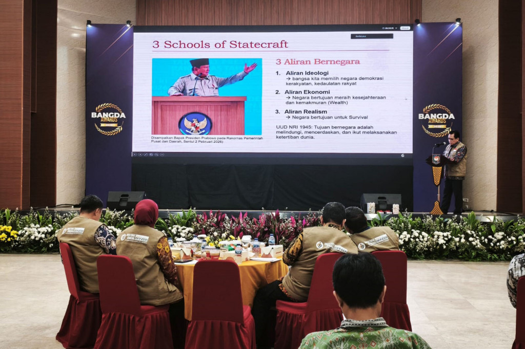 Direktur Jenderal Bina Pembangunan Daerah Kementerian Dalam Negeri Restuardy Daud mengajak jajarannya menerapkan pengelolaan anggaran by design, yakni direncanakan, dilaksanakan, dikawal, hingga dipertanggungjawabkan.