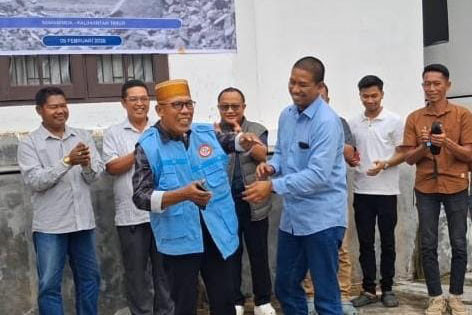 Tokoh masyarakat, pengusaha, dan pihak terkait berkumpul untuk menghadiri Deklarasi Pendirian Koperasi Tambang Rakyat Se-Provinsi Kalimantan Timur dan Pendirian INKOMITRA (Induk Koperasi Migas dan Tambang Rakyat) yang dilaksanakan di Kantor Sekretariat INKOMITRA Provinsi Kalimantan Timur, Samarinda.