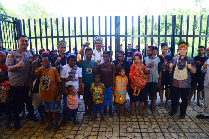 Penegasan tersebut disampaikan saat Sekretaris BNPP melakukan kunjungan kerja ke PLBN Yetetkun untuk memastikan pelayanan lintas batas berjalan optimal sekaligus menyerap aspirasi masyarakat perbatasan, Kamis, 5 Februari 2026.