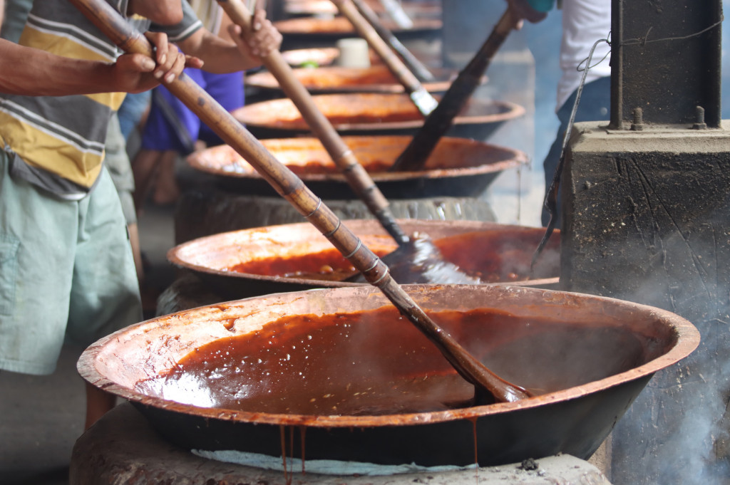 Produksi dodol di tempat tersebut mengalami peningkatan menjelang memasuki bulan Ramadan.