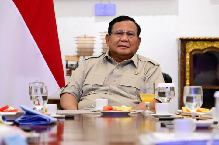Presiden Prabowo Subianto memimpin rapat terbatas pada Kamis, 12 Februari 2026, guna membahas percepatan pembangunan Kampung Nelayan Merah Putih.