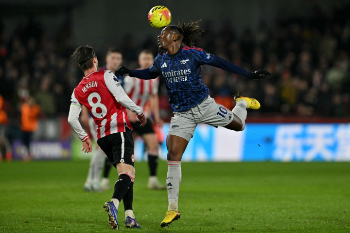rsenal gagal meraih poin penuh seusai ditahan imbang Brentford 1-1 pada laga lanjutan Liga Inggris 2025/2026 di Stadion Gtech Community, Brentford, Jumat, 13 Februari 2026 dini hari WIB.