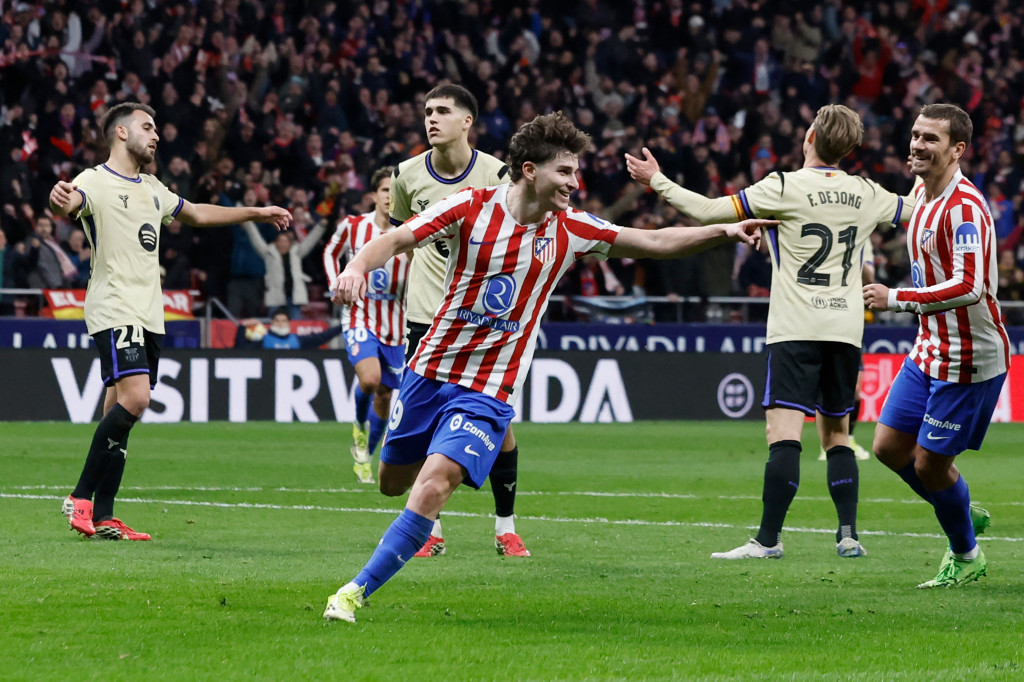 Atletico Madrid menghancurkan Barcelona 4-0 pada laga leg pertama semifinal Piala Raja (Copa del Rey) 2025/2026 di Stadion Metropolitano, Madrid, Jumat, 13 Februari 2026 dini hari WIB.