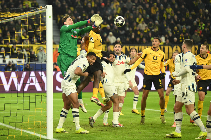 Pada menit-menit terakhir Dortmund beberapa kali memberikan ancaman ke lini pertahanan Atalanta.