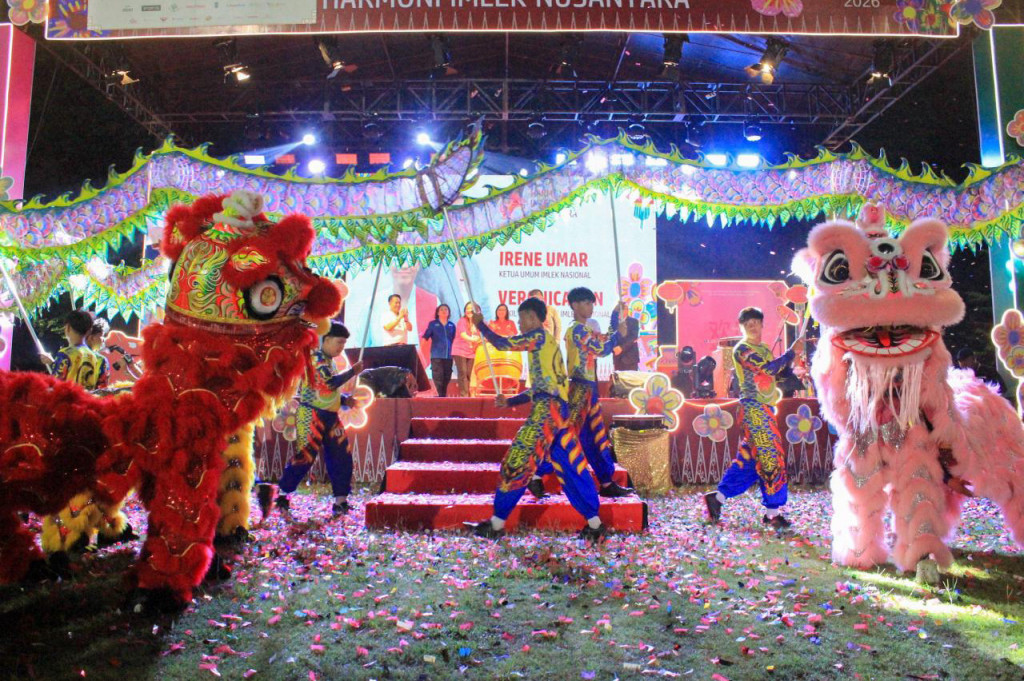 Perayaan Imlek Nasional resmi diselenggarakan di Lapangan Banteng, Jakarta, pada Minggu, 22 Februari 2026. Pembukaan Imlek Festival 2577 yang bertajuk “Harmoni Imlek Nusantara” tersebut turut dimeriahkan dengan sejumlah kegiatan seperti hiburan, Festival UMKM, hingga cek kesehatan gratis yang digelar dalam satu tempat.