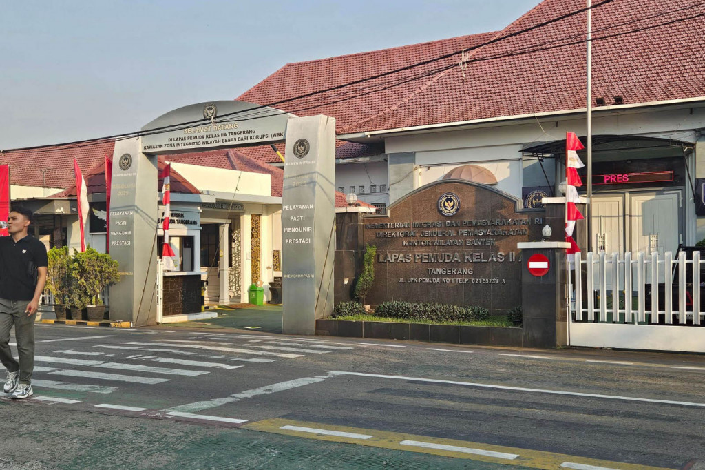 Ketua Indonesia Police Watch (IPW), Sugeng Teguh Santoso, mengatakan pengungkapan kasus ini harus mendapat perhatian serius dari pihak terkait dan harus ada pembenahan.