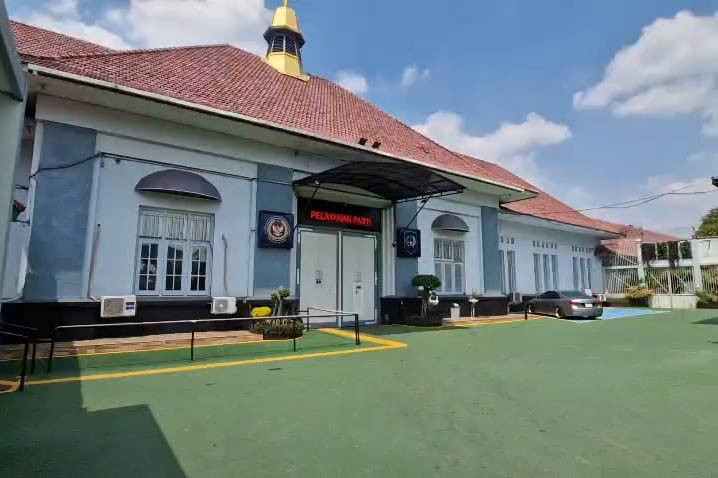  Polres Metro Tangerang Kota mengungkap kepemilikan berbagai jenis narkotika dari dua orang berinisial JI, 25, dan MFI, 22, yang juga narapidana Lembaga Pemasyarakatan (Lapas) Pemuda Kelas IIA Tangerang.