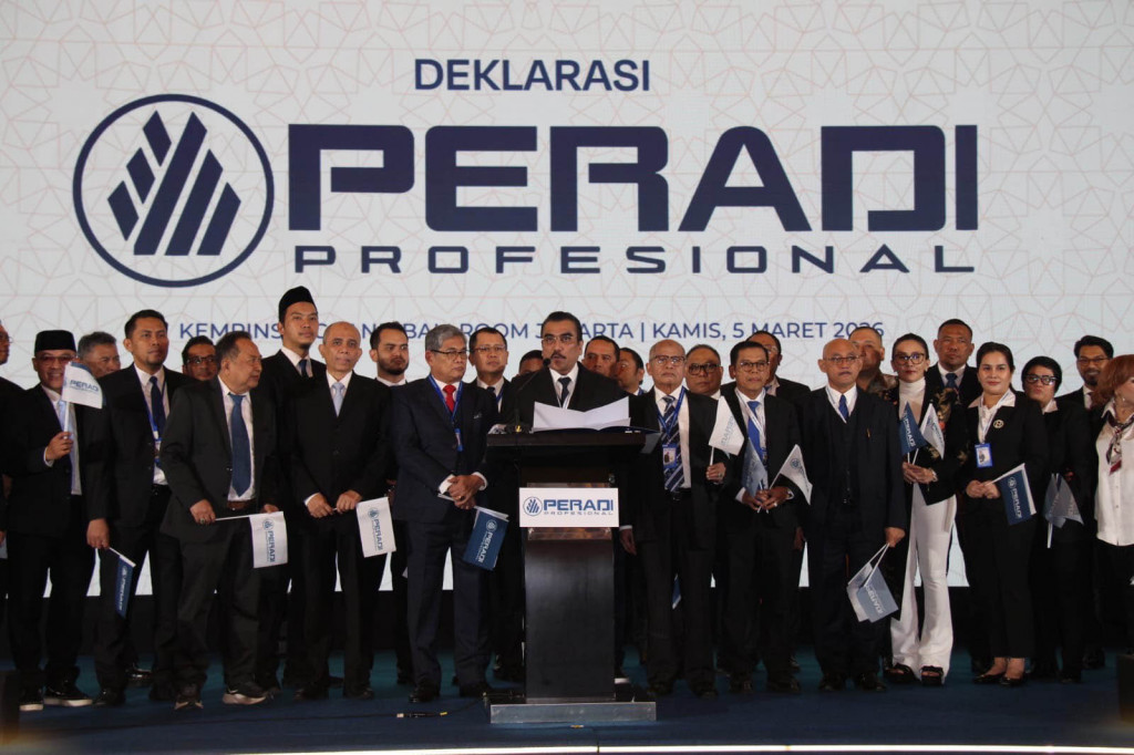 Perhimpunan Advokat Indonesia Profesional (PERADI PROFESIONAL) resmi dideklarasikan sebagai wadah baru bagi para advokat di Indonesia. Deklarasi digelar pada Kamis, 5 Maret 2026 di Hotel Kempinski Jakarta, disertai kegiatan sosial berupa santunan kepada 1.250 anak yatim dan masyarakat dhuafa.