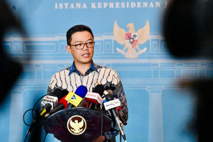 Terkait meningkatnya eskalasi di kawasan tersebut, Menlu menegaskan bahwa pemerintah telah mengambil langkah antisipatif untuk melindungi warga negara Indonesia (WNI). Menlu mengungkapkan bahwa dirinya telah memerintahkan Duta Besar Republik Indonesia di Teheran untuk menyiapkan langkah-langkah evakuasi segera bagi para WNI di wilayah tersebut. 