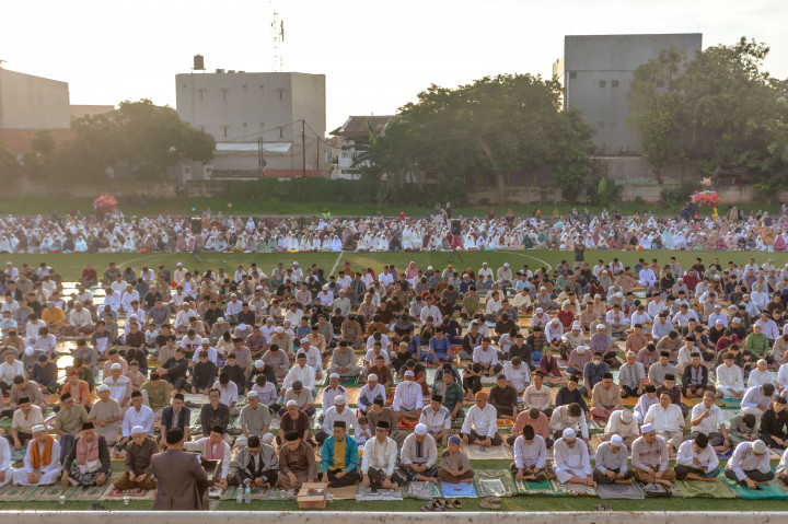 Penetapan tersebut merujuk pada keputusan Pimpinan Pusat Muhammadiyah yang menggunakan metode hisab hakiki wujudul hilal.