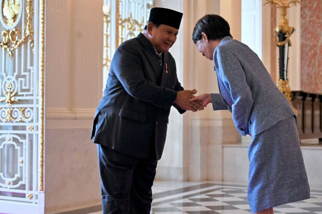 Kunjungan resmi ini diawali dengan upacara penyambutan kenegaraan yang khidmat dan penuh kehormatan.
