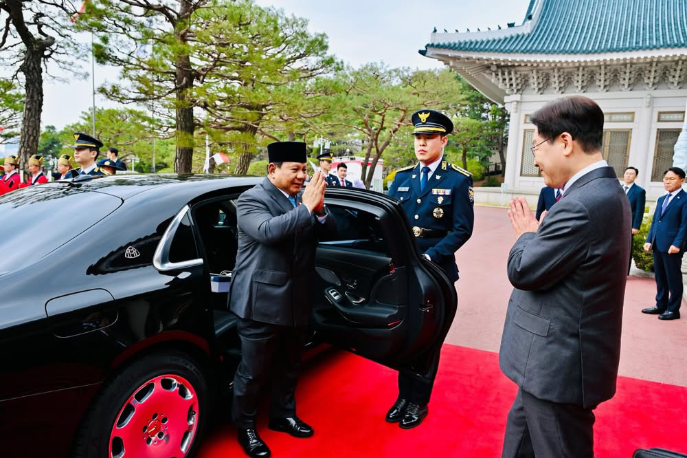Presiden Republik Indonesia Prabowo Subianto disambut dengan upacara kenegaraan saat melakukan pertemuan dengan Presiden Republik Korea Lee Jae Myung di Istana Kepresidenan Republik Korea, Cheong Wa Dae (Blue House), Rabu 1 April 2026.