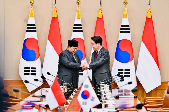 Dalam kesempatan tersebut, Presiden Lee menyampaikan bahwa kedua negara memiliki makna khusus satu sama lain serta saling melengkapi dalam berbagai bidang strategis. Indonesia disebut sebagai mitra utama investasi dan pengembangan industri. Presiden Lee juga menyoroti keberhasilan kerja sama konkret, termasuk dalam pengembangan kendaraan listrik sebagai simbol kolaborasi masa depan kedua negara.