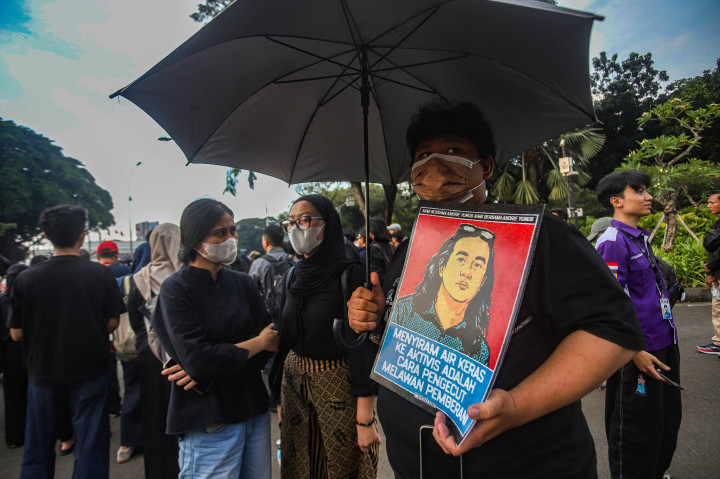 Aksi Kamisan kali ini mengusung tema Usut Tuntas Upaya Pembunuhan Berencana terhadap Andrie Yunus: Segera Bentuk Tim Gabungan Pencari Fakta (TGPF) dan Adili Pelaku di Peradilan Umum. 