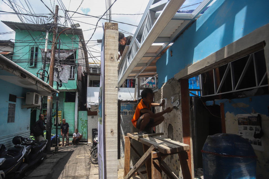 Program hasil kolaborasi Pemprov DKI Jakarta, IAI (Ikatan Arsitek Indonesia) Jakarta serta dukungan CSR itu menovasi 152 unit Rumah Tidak Layak Huni (RTLH) menjadi hunian layak, sehat, dan meningkatkan produktivitas ekonomi warga. 